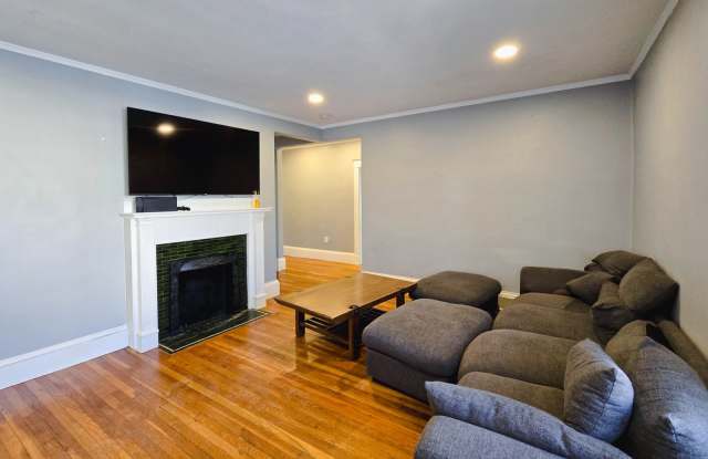 235 Chestnut Hill Avenue Gallery 3