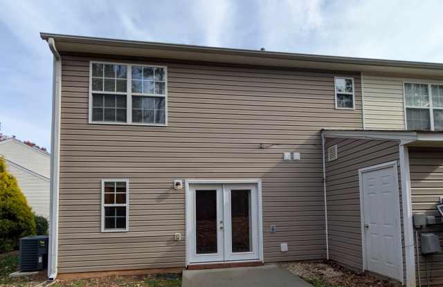 275 Malamute Lane Gallery 2