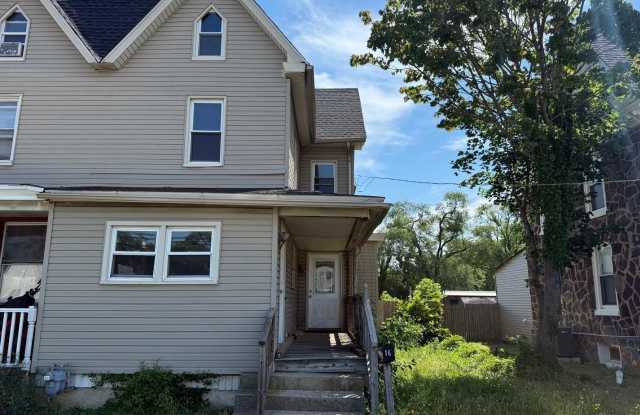 16 DELSEA Drive N photos photos