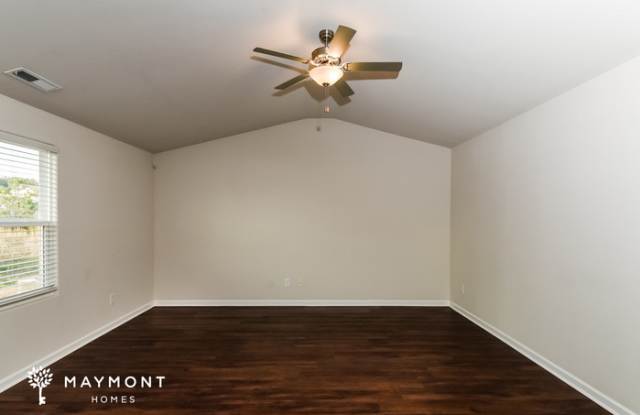 320 Windbreak Lane Gallery 4