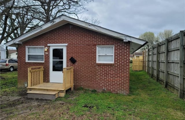 26 Bernard Avenue - 26 Bernard Avenue, Hampton, VA 23669 26 Bernard Avenue - 26 Bernard Avenue, Hampton, VA 23669