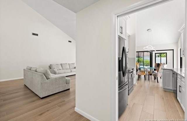 264 E River Park Drive Gallery 3