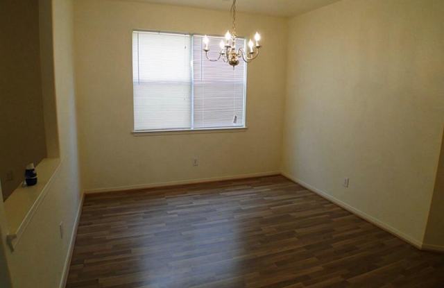 2906 Eagle Point Trail Drive Gallery 4