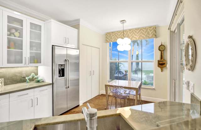 140 Las Brisas Circle - 140 Las Brisas Circle, Hypoluxo, FL 33462