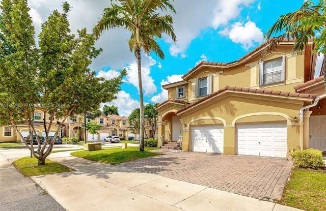 11410 SW 137th Ct - 11410 Southwest 137th Court, The Hammocks, FL 33186