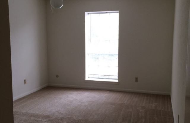 802 Melrose Dr. Gallery 2