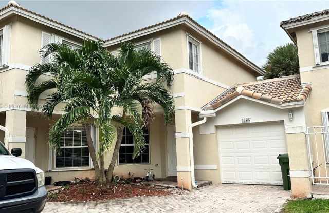 2265 NW 170th Ave photos photos