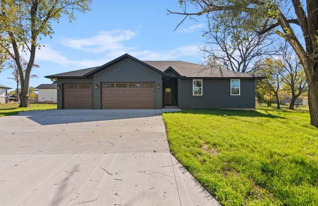 Available now! - 105 Hamilton Street, Rogersville, MO 65742