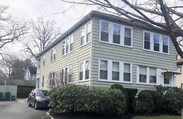 98 Warwick Road - 98 Warwick Road, Newton, MA 02465
