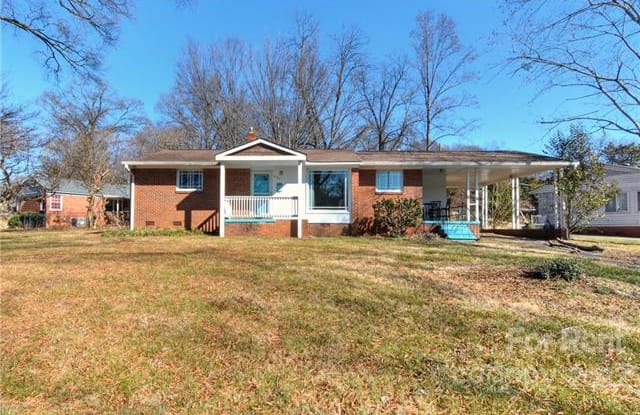 1601 Cromwell Court - 1601 Cromwell Court, Charlotte, NC 28205