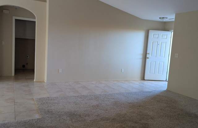 4381 N Lone Cactus Drive Gallery 2