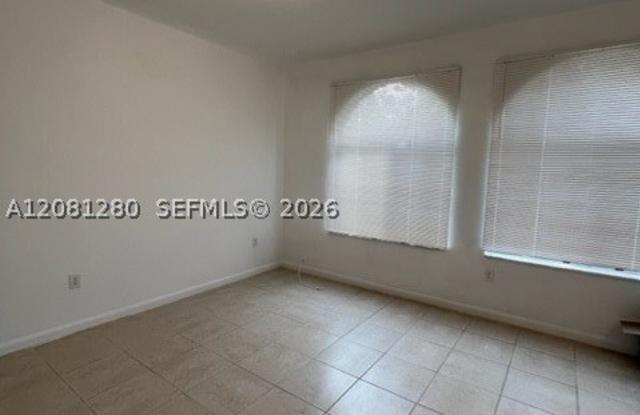 3632 NW 30th Ct Gallery 2