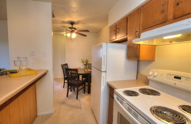 El Pueblo II Apartments Gallery 4