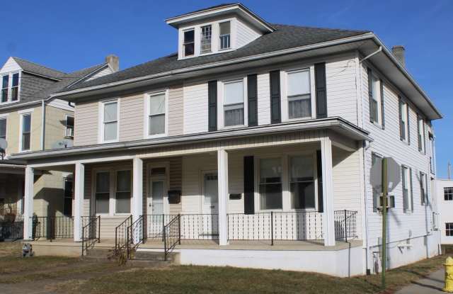 2 Bedroom Duplex with Basement and Storage photos photos 2 Bedroom Duplex with Basement and Storage photos photos