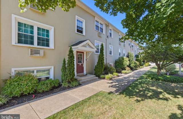 175 W KING STREET - 175 West King Street, Malvern, PA 19355