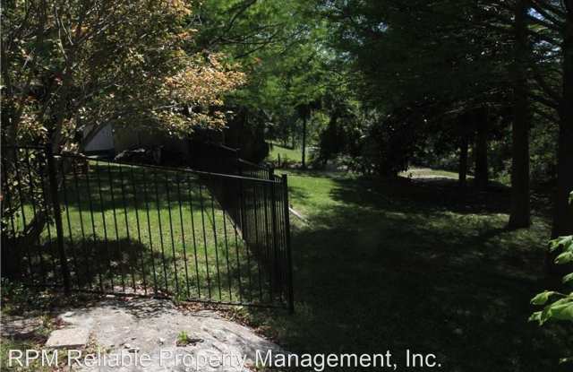 500 Meadow Creek Drive Gallery 4
