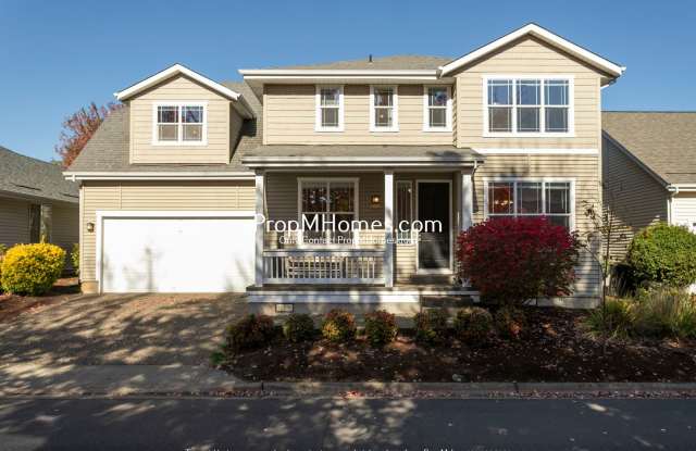 Wilsonville 4BR/2.5BA Home with Gas Fireplace, Hardwoods & Granite Island! Gallery 1