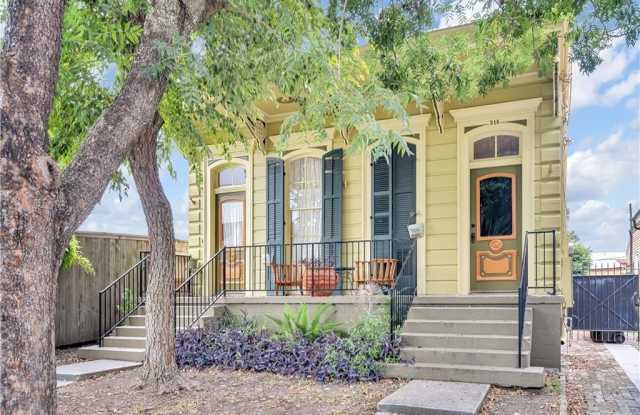 216 VALLETTE Street - 216 Vallette Street, New Orleans, LA 70114