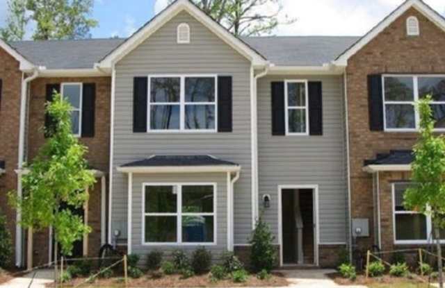 Gorgeous 3 Bedroom 2 Bath Townhome in Convenient Lithonia Location! Move In Ready!!!! photos photos