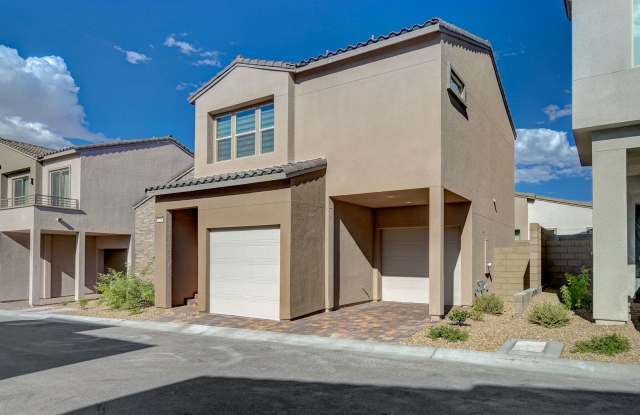 Stunning Summerlin Three Bedroom! Gallery 3