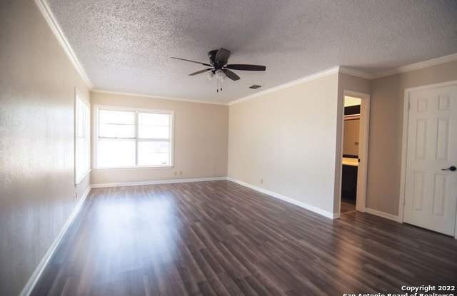 7406 KENTISBURY DR Gallery 4