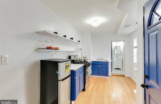 202 S REGESTER Street Gallery 2