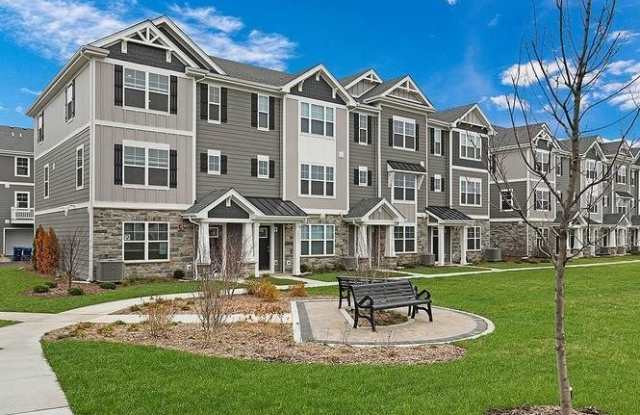 438 Lakeshore Court unit: 438 photos photos