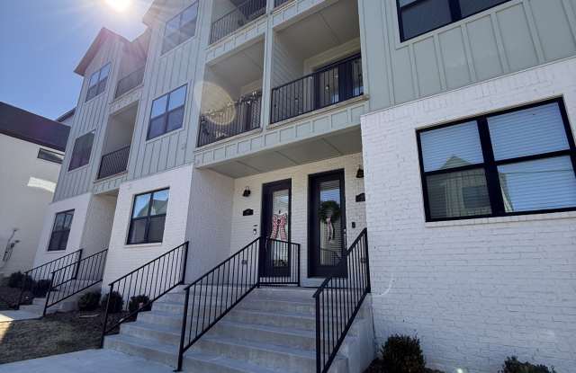 707 North Whitham Avenue - 1 Gallery 3