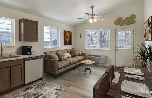 1824 W Central Ave photos photos