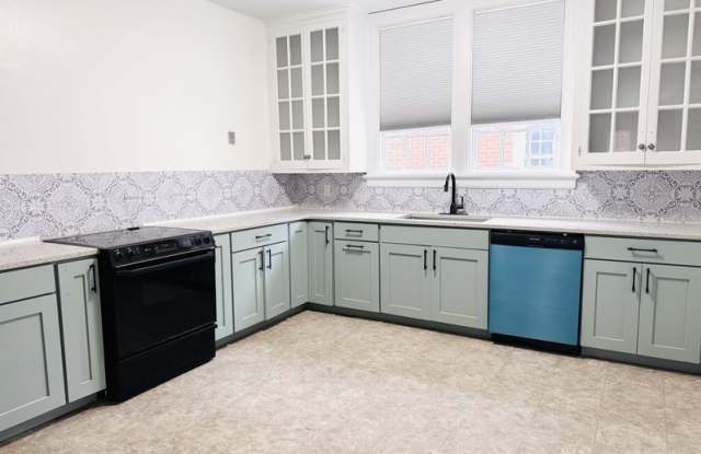 711 Kenan St W - 711 Kenan Street West, Wilson, NC 27893