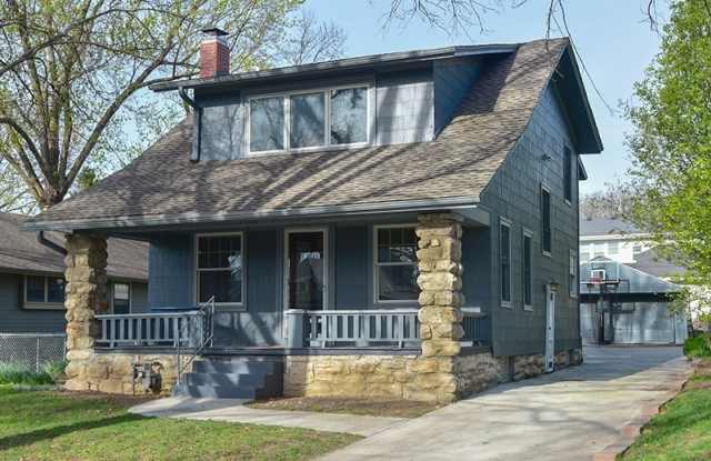 Waldo 4 Bed 2 Bath Home + 2 Car Garage - 7422 Jefferson Street, Kansas City, MO 64114