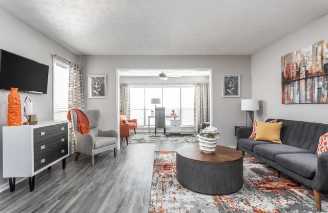 The Pointe at Canyon Ridge Apartments photos photos