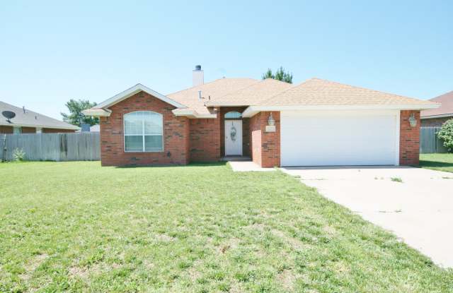 Perfect for you 3 Bed Home! Mesa School District! - 2225 Reese Drive, Clovis, NM 88101