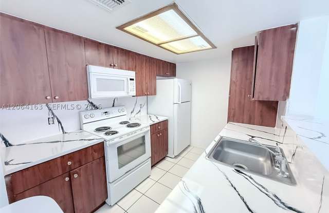 3212 Coral Lake Ln Gallery 3