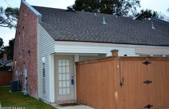 319 Artisan Road Gallery 2
