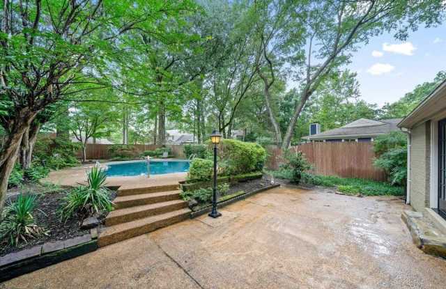1380 POPLAR ESTATES Pky Gallery 4