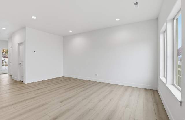 639 Creative Way Gallery 3