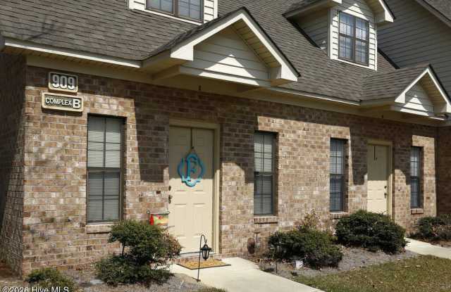 905 Allen Road photos photos