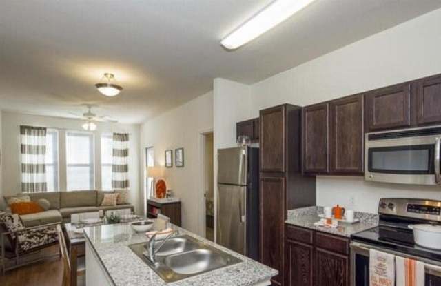 3262 Hillcrest Dr Gallery 3