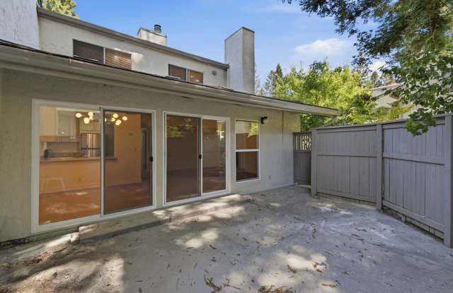 Prime Saratoga Location, Completely Renovated, New Everything!  Garage, Pools, A/C, W/D, Gated Compex! Gallery 1