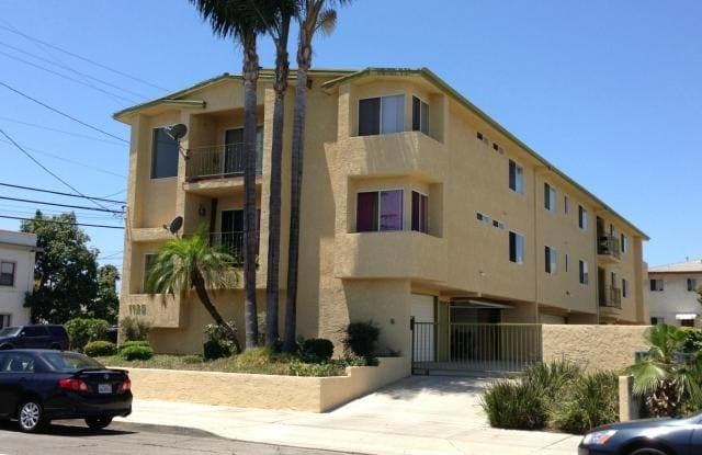 1135 S. Grand Ave photos photos