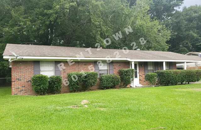 310 West Ray Drive Gallery 2