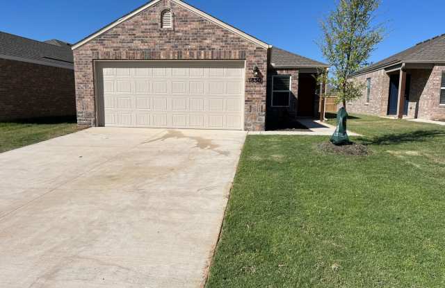 Pre-Leasing Now! Discover Modern Comfort in This Beautiful 3-Bedroom, 2-Bath Home in Barberry Court Gallery 3