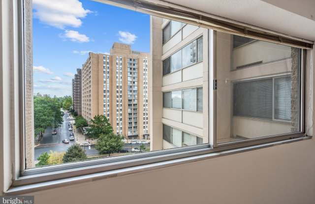 4515 WILLARD Avenue unit: 1520S photos photos