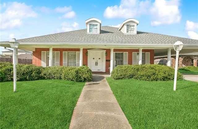 1701 LIVE OAK Street photos photos