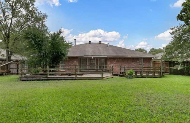 1409 Southern Plantation Drive Gallery 2