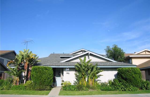 17082 GROVE Circle - 17082 Grove Circle, Huntington Beach, CA 92647