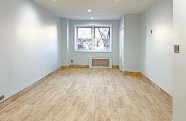 2035 E 7TH ST. photos photos