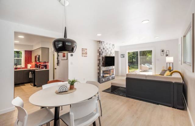 6551 W Hemlock Rd Gallery 4