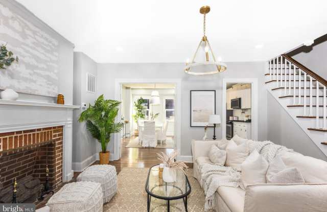 3734 ELLERSLIE AVENUE photos photos